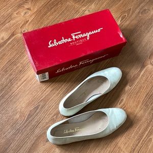 Vintage Salvatore Ferragamo aloe mint flats